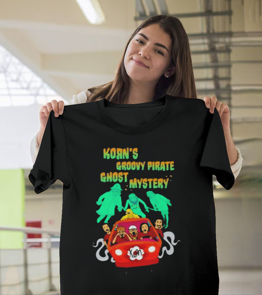 Korn Groovy Pirate Ghost Mystery Band in Red Van with Creepy Specters T-Shirt