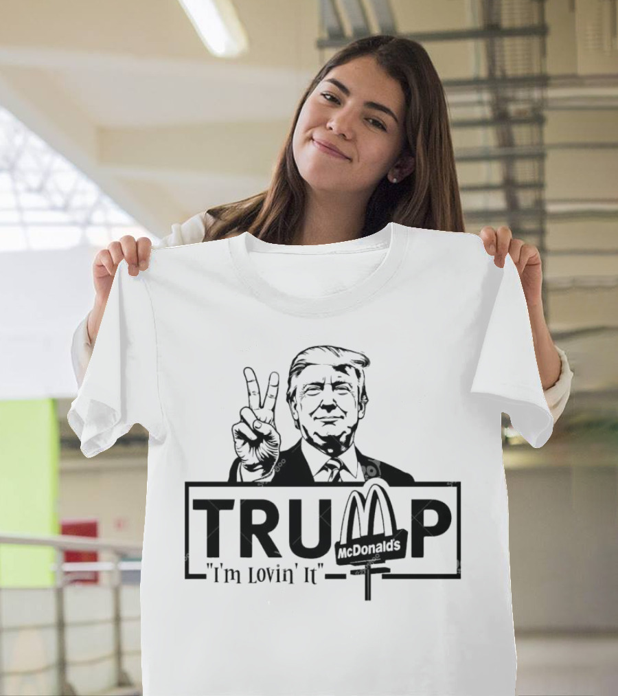Trump McDonalds I'm Lovin It Peace Sign Gesture T-Shirt