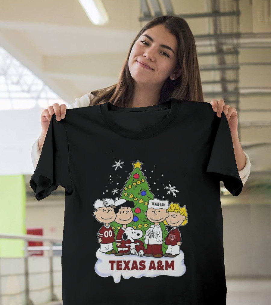 Snoopy And Friends Texas A&M Christmas T-Shirt