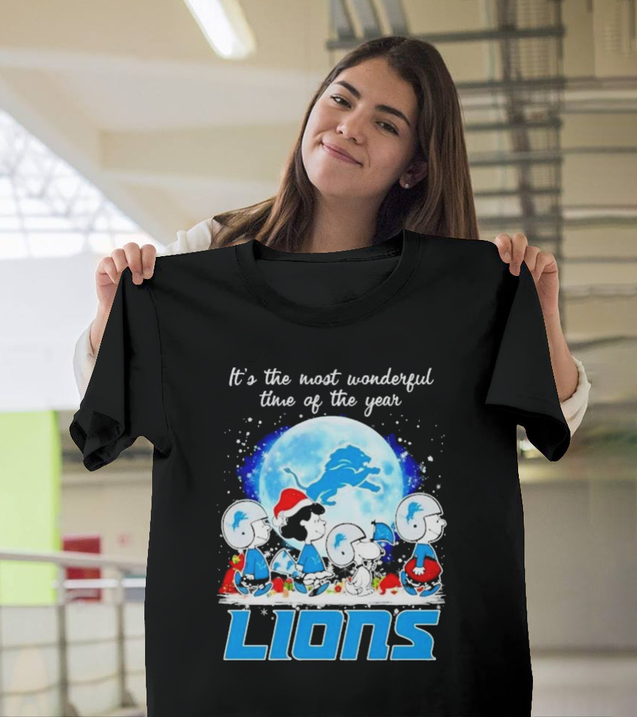 Peanuts Detroit Lions Christmas It’s The Most Wonderful Time Of The Year T-Shirt