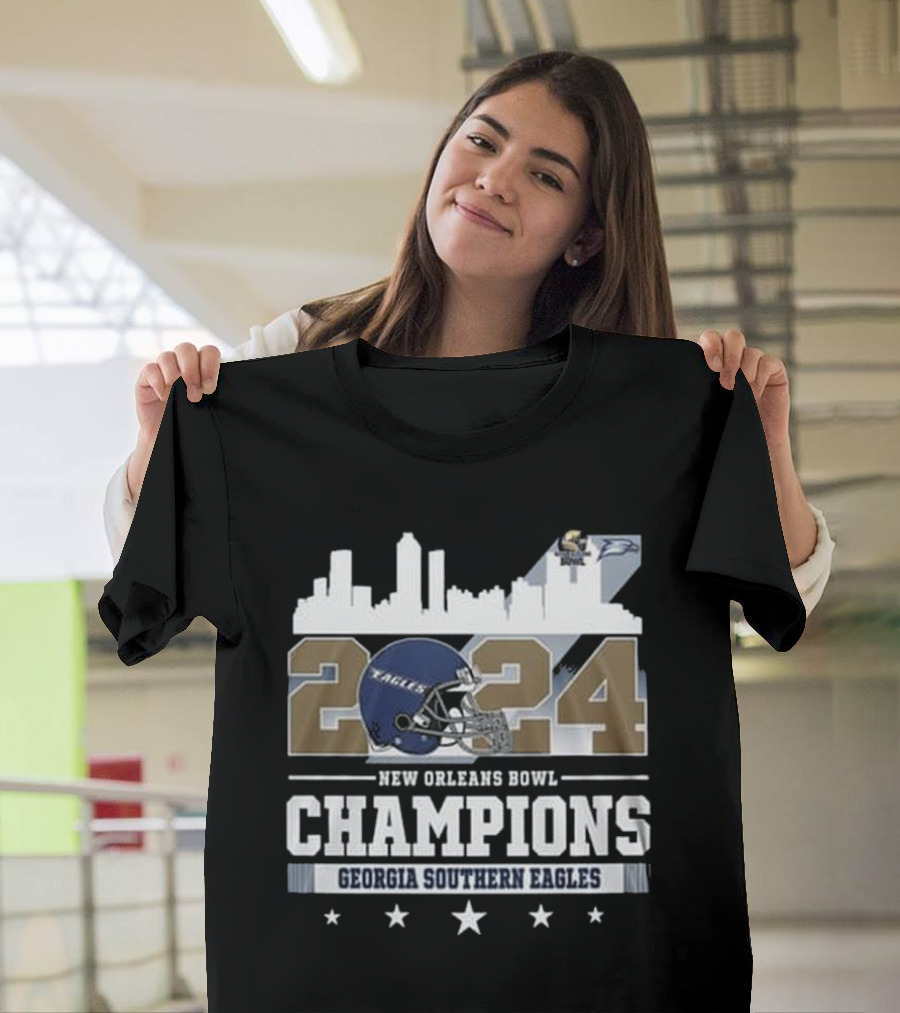 Georgia Southern Eagles 2024 New Orleans Bowl Champions Skyline Helmet T-Shirt