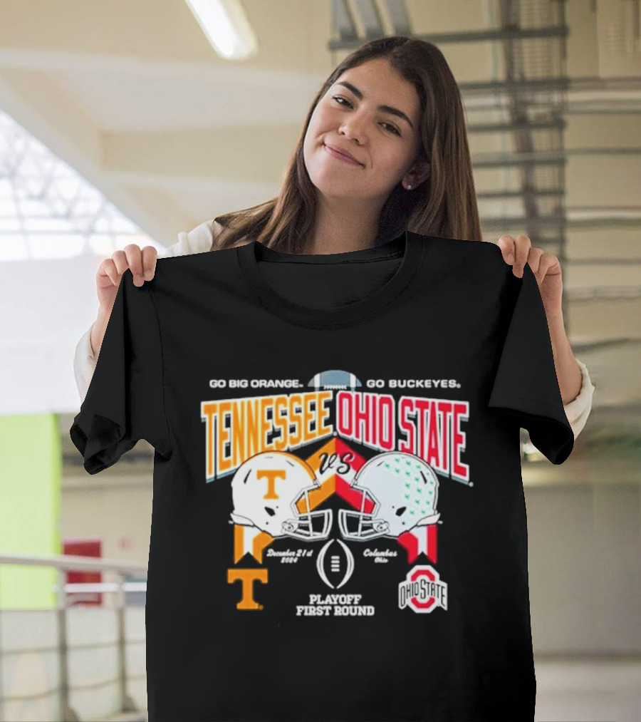 Tennessee vs Ohio State Playoff First Round Helmet Head to Head December 21st 2004 Columbus Ohio T-Shirt