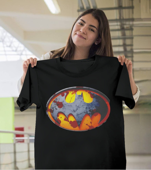 Batman Symbol With Grunge And Blood Splatter Effects T-Shirt