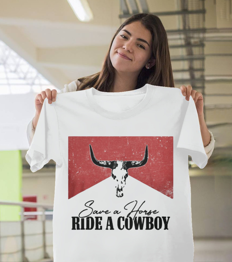 Cowboy Bull Skull Save A Horse Ride A Cowboy Retro Western T-Shirt