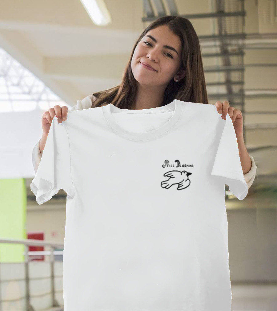 Still Blooming Flower Retro Swea Vintage Style T-Shirt