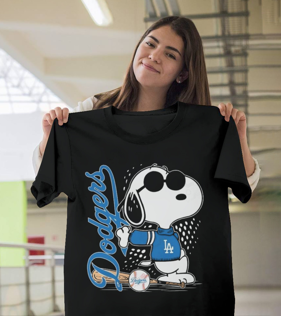 Los Angeles Dodgers Snoopy MLB 2025 Peanuts Baseball Collaboration T-Shirt