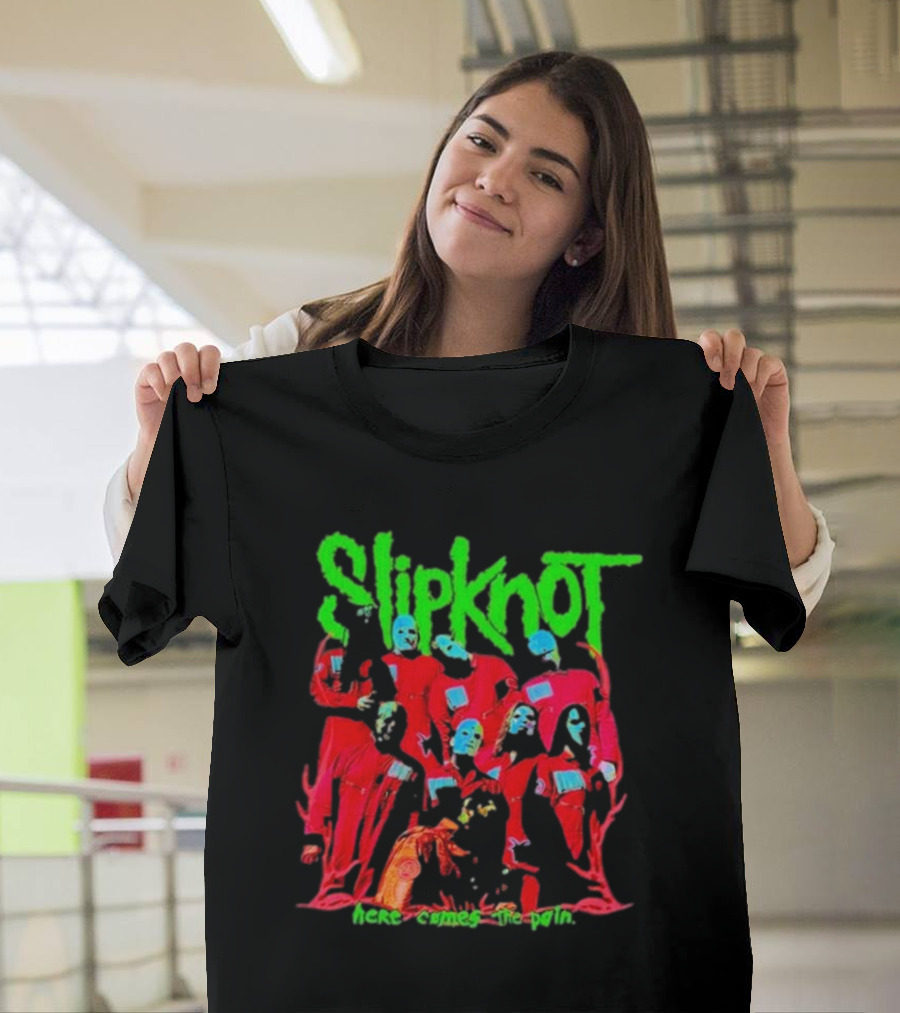 Slipknot Here Comes The Pain Text with Red Figures and Green Logo T-Shirt