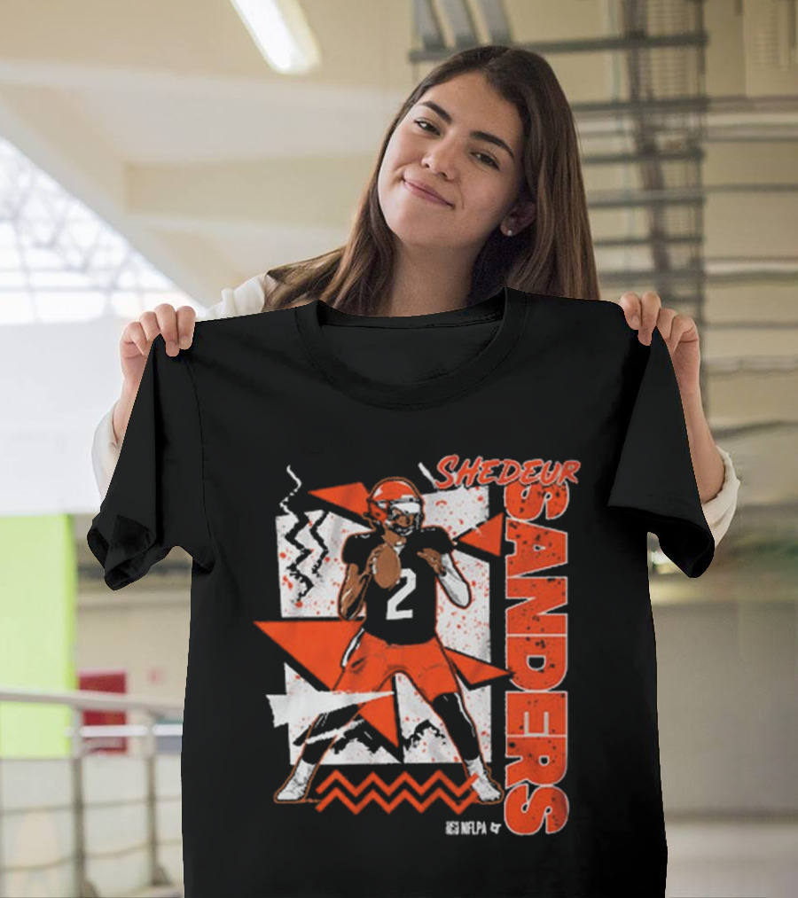 Shedeur Sanders 90s Style Retro Football Illustration T-Shirt