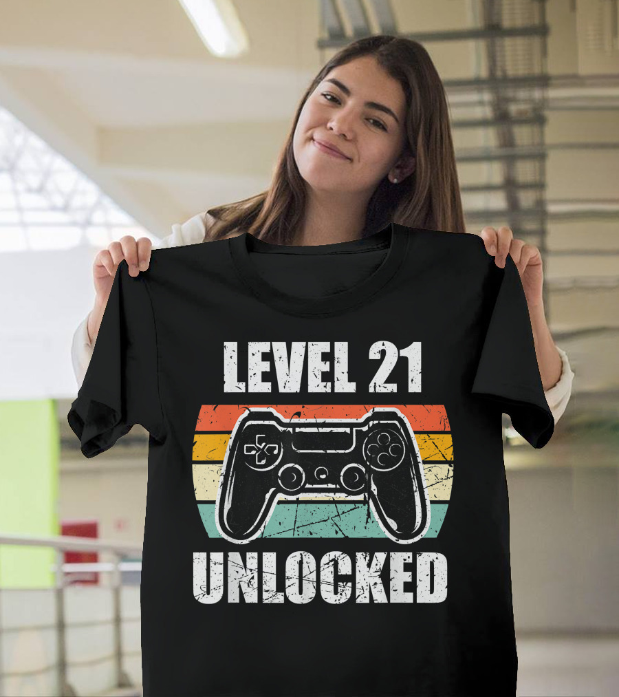 Level 21 Unlocked Vintage Gaming Controller 21st Birthday Gamer T-Shirt