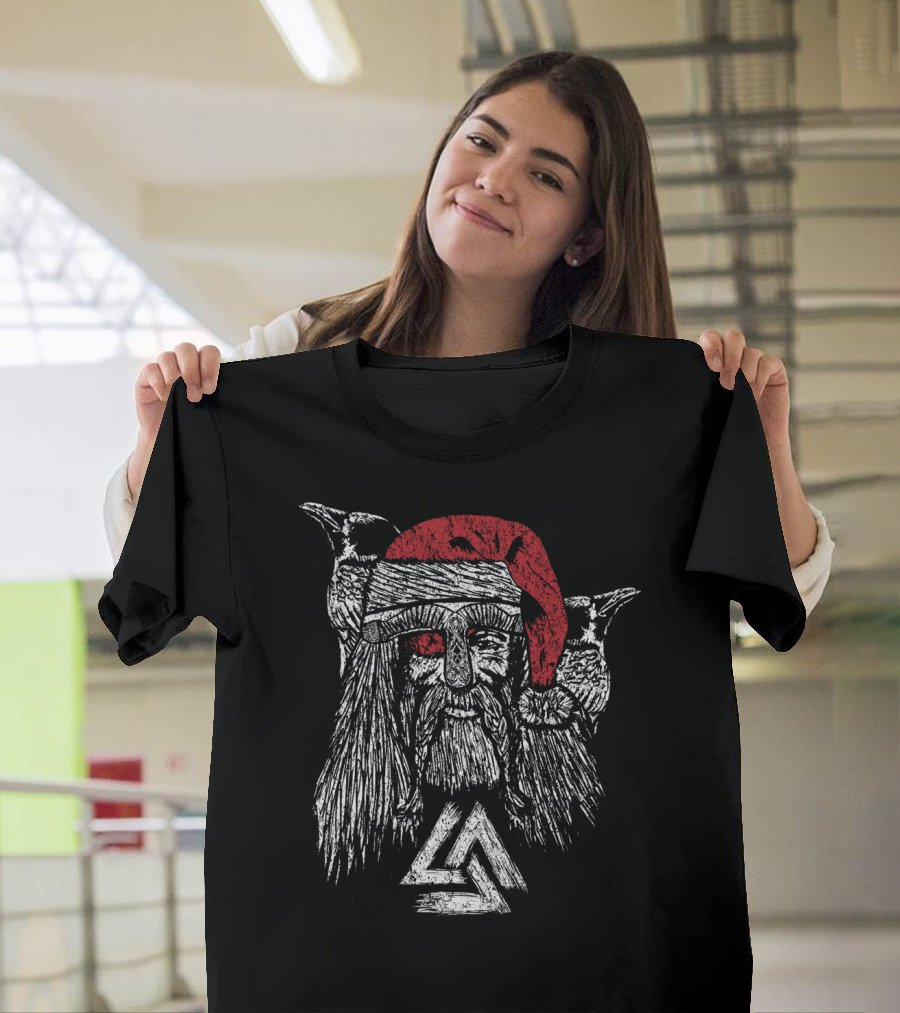 ODIN CLAUS VIKING YULE SANTA VALKNUT RAVENS T-Shirt