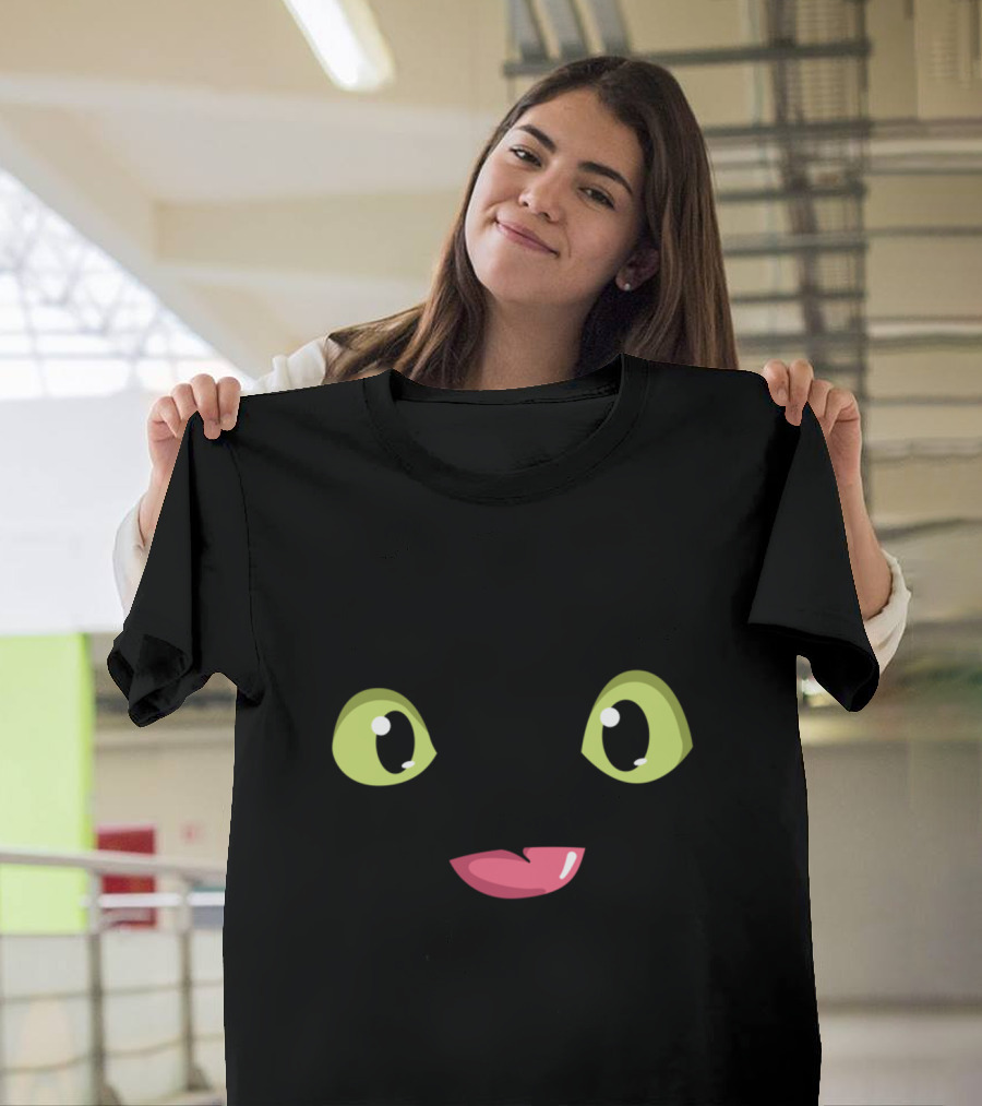 Toothless How to Train Your Dragon Eyes and Smile T-Shirt