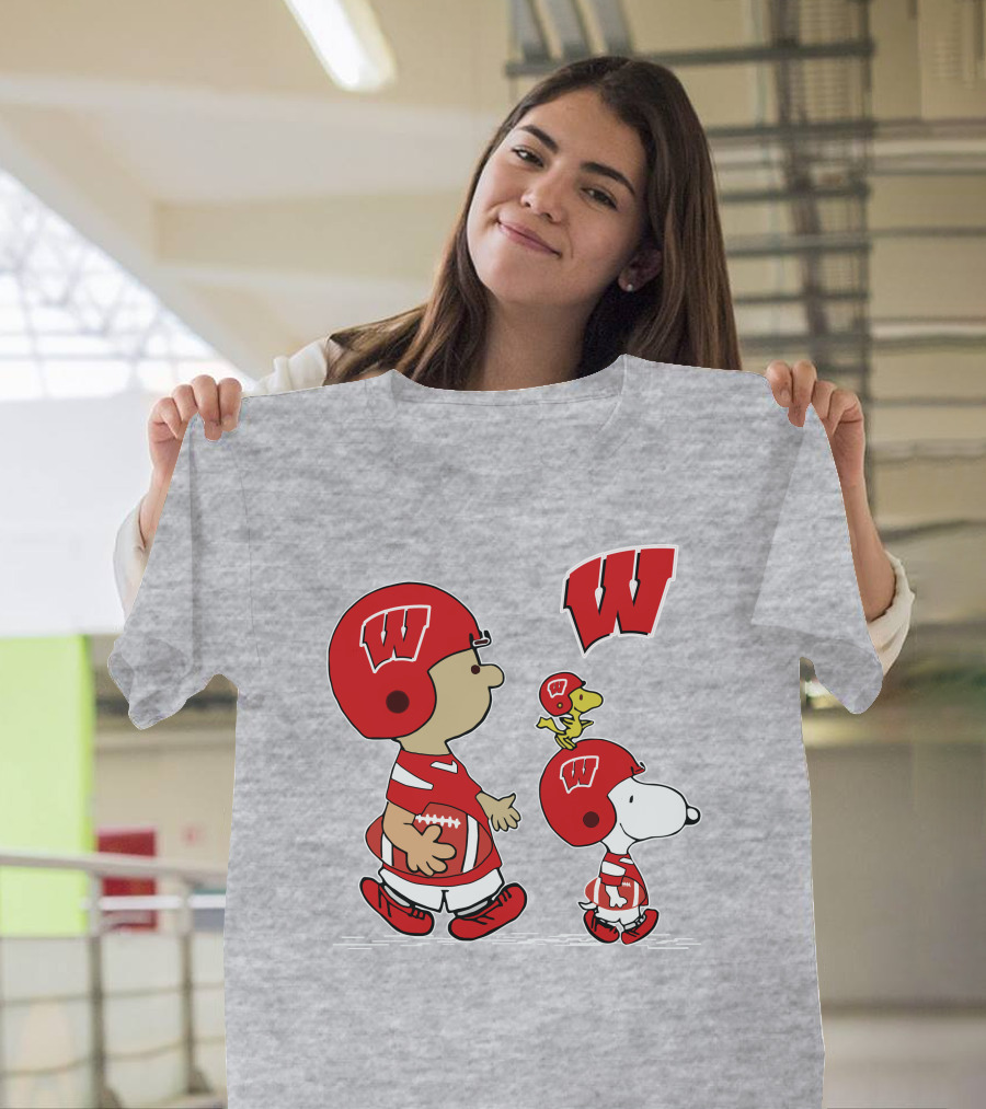 Wisconsin Badgers Snoopy Football Helmet Peanuts Characters Walking Together T-Shirt