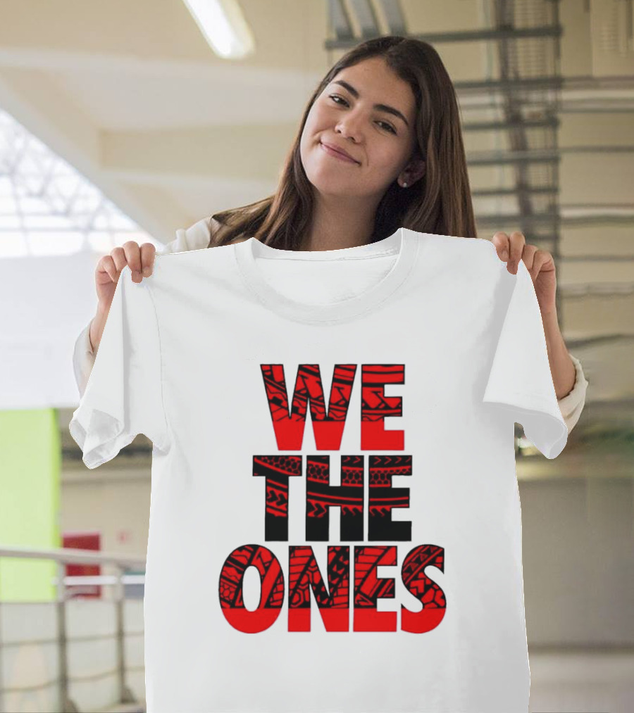 Usos We the Ones Tribal Pattern Text T-Shirt