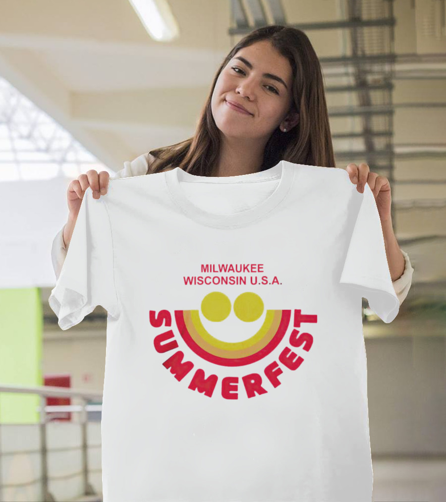 Milwaukee Wisconsin USA Summerfest Iconic Smile T-Shirt
