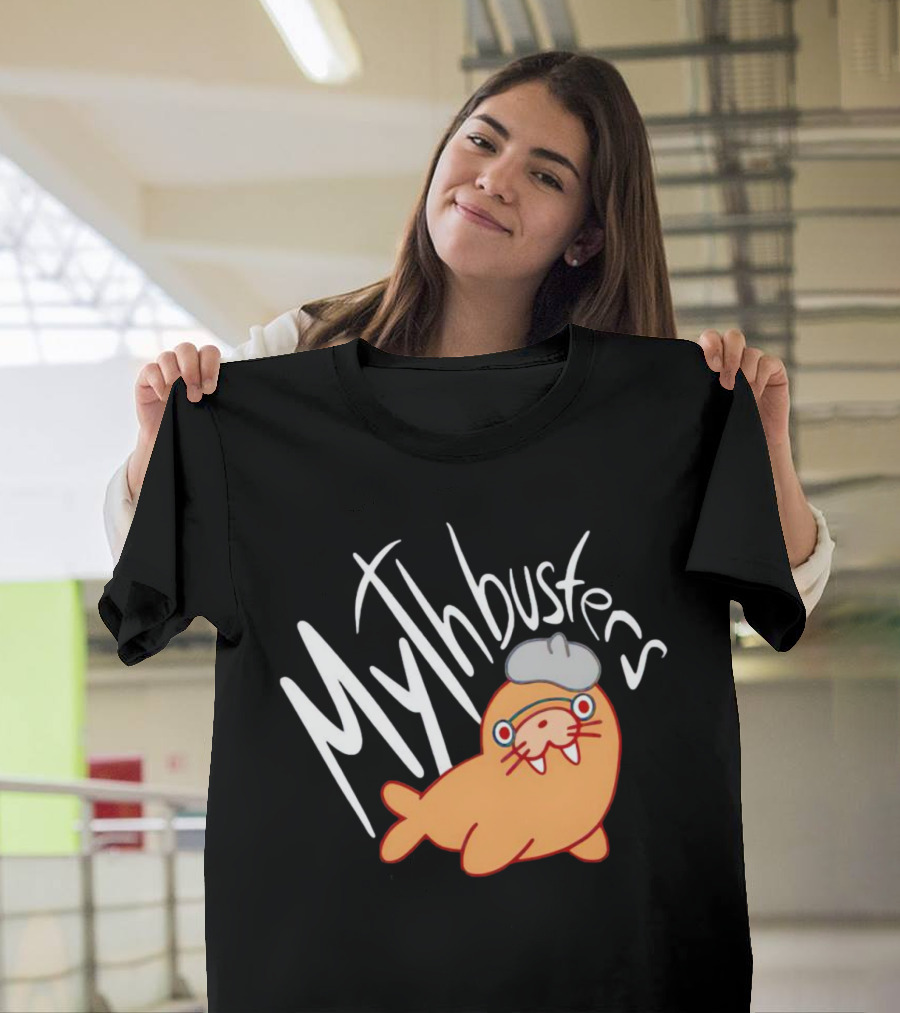 Mythbusters Cute Cartoon Walrus with Glasses and Hat T-Shirt
