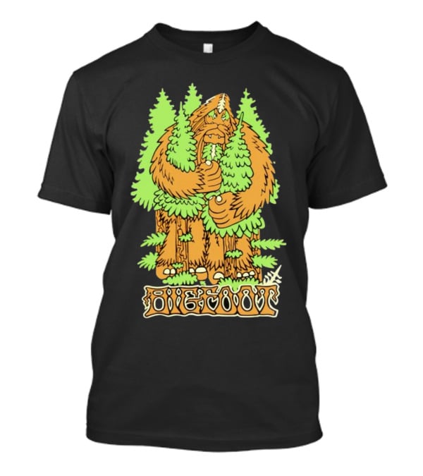 Bigfoot Hug Tree Forest Creature Retro T-Shirt
