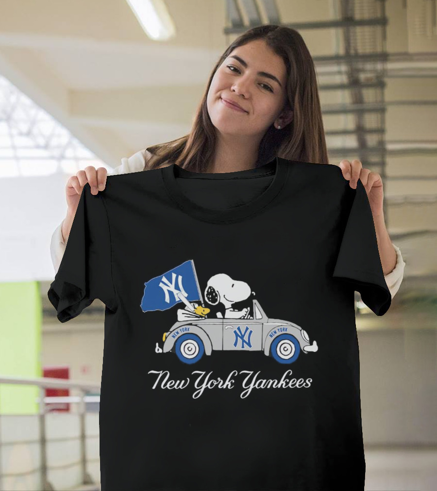 Snoopy and Woodstock Driving Car with New York Yankees Flag T-Shirt
