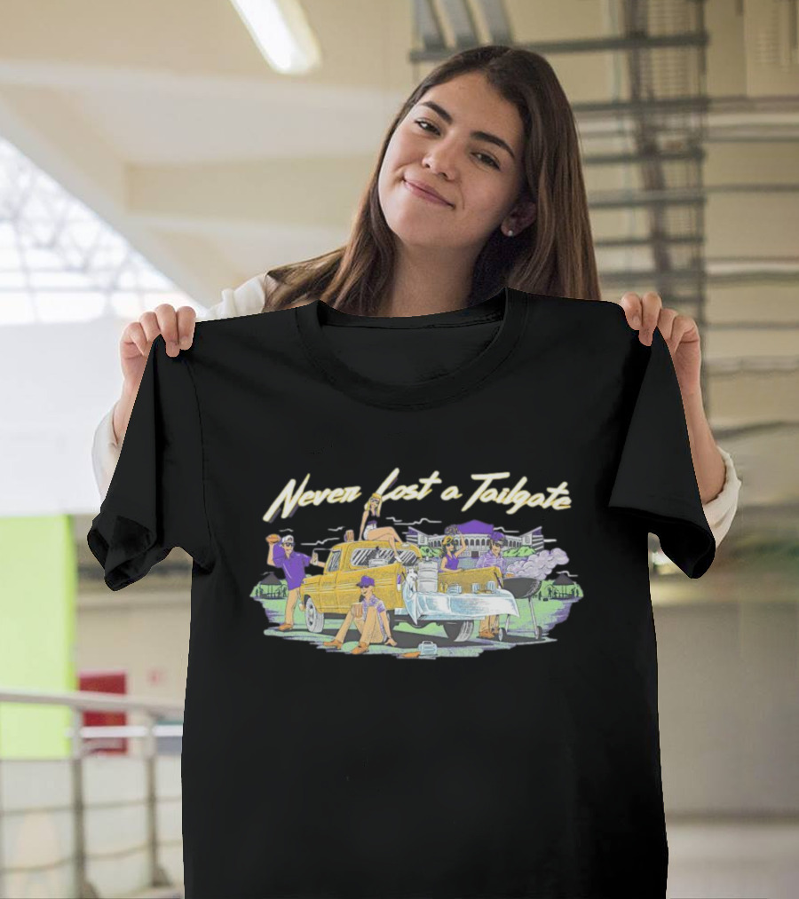 Never Lost a Tailgate Baton Rouge Truck Party Scene T-Shirt