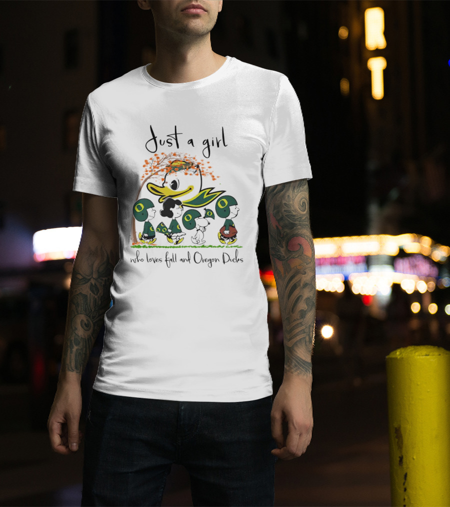 Just A Girl Who Loves Fall And Oregon Ducks Peanuts Characters T-Shirt