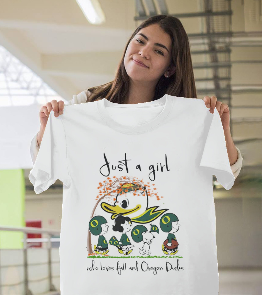 Just A Girl Who Loves Fall And Oregon Ducks Peanuts Characters T-Shirt