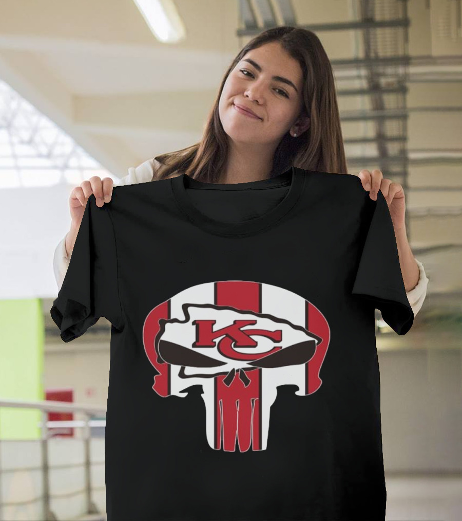 Kansas City Chiefs Skull KC Logo Stripe T-Shirt