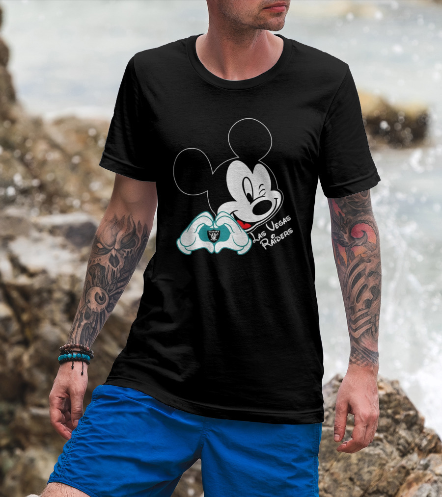 Mickey Mouse Heart Las Vegas Raiders NFL Team T-Shirt