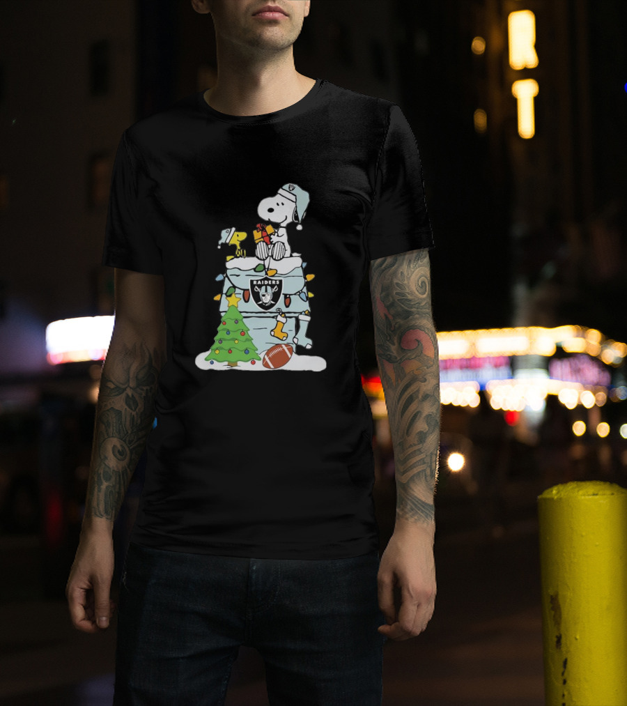 Raiders Snoopy Christmas With Doghouse Lights And Football T-Shirt