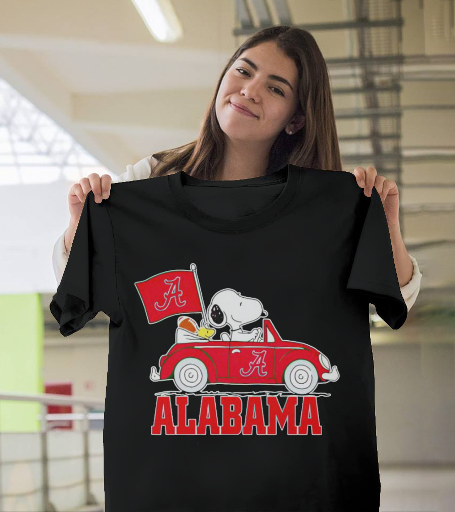 Snoopy and Woodstock Driving Red Car Alabama Crimson Tide Flag T-Shirt