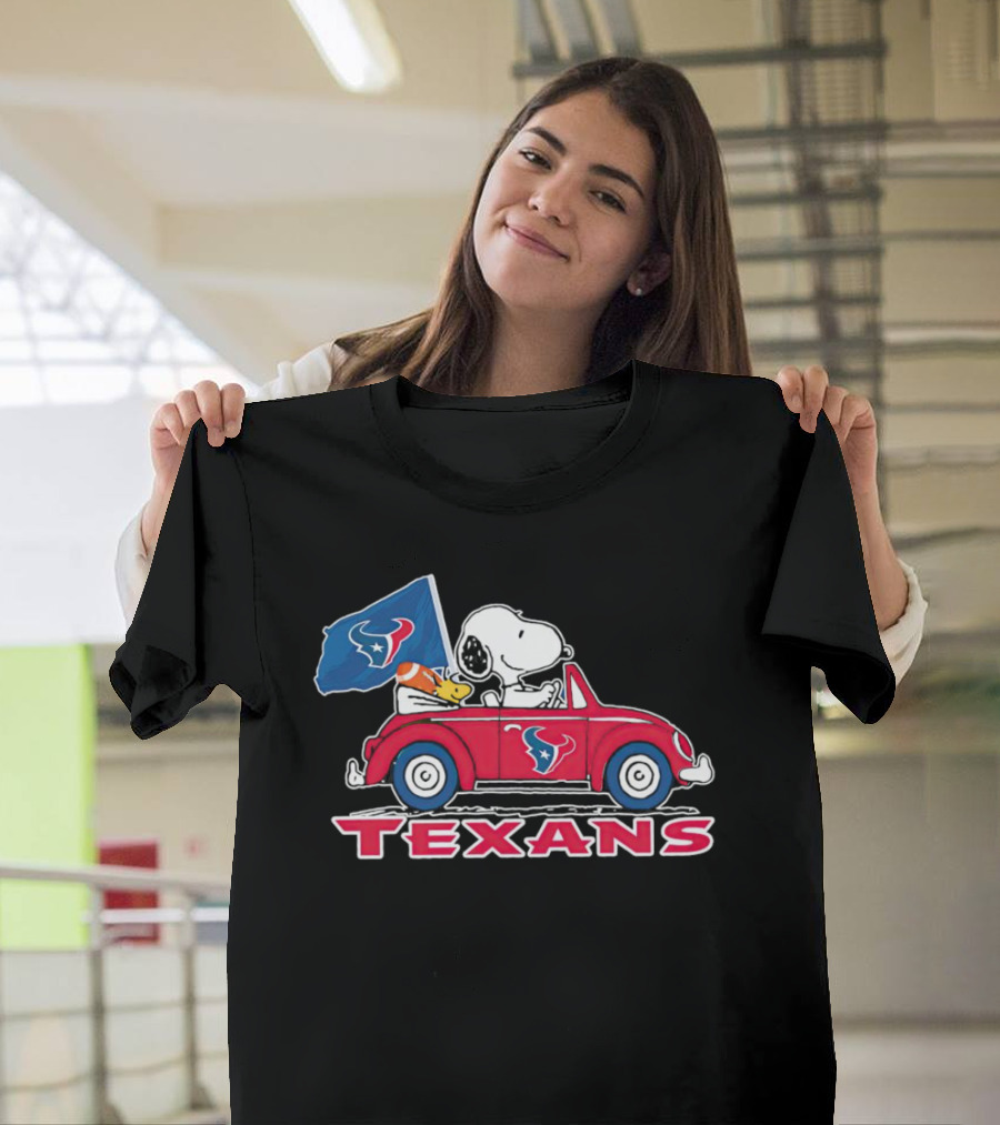 Snoopy and Woodstock Driving Car Texans Flag T-Shirt
