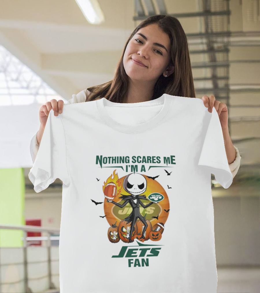 Jack Skellington Nothing Scares Me I'm A New York Jets Fan Halloween Pumpkins Football T-Shirt