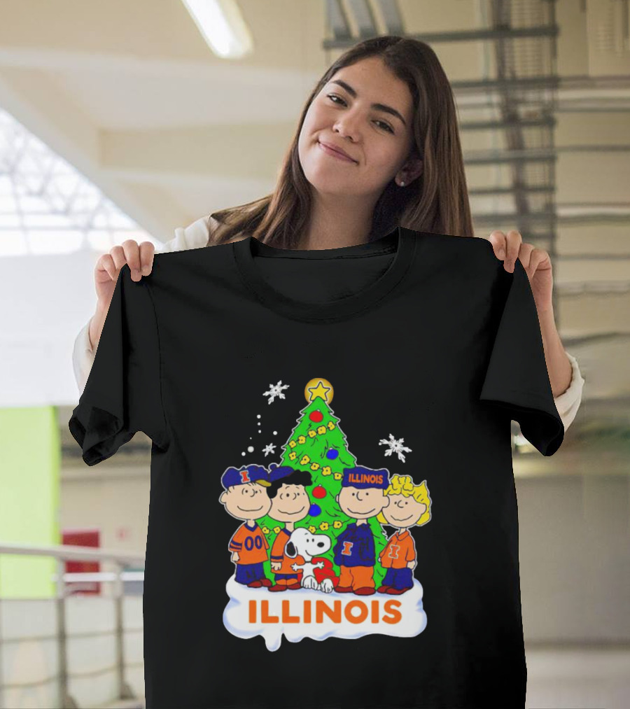 Peanuts Characters Illinois Christmas Tree with Snoopy and Festive Decorations T-Shirt