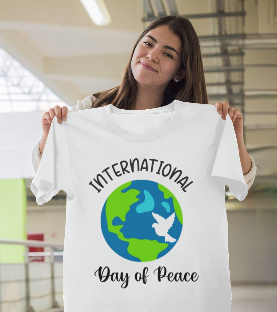 International Day Of Peace Earth With Dove T-Shirt