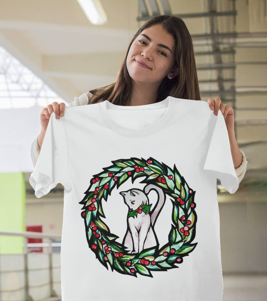 White Cat in Christmas Wreath with Holly and Berries T-Shirt
