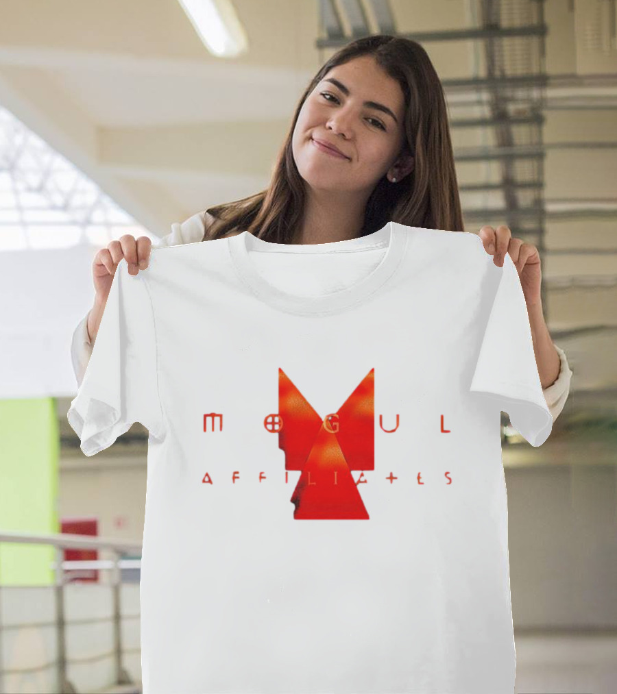 Mogul Affiliates Swerve Strickland Red M Triangles T-Shirt