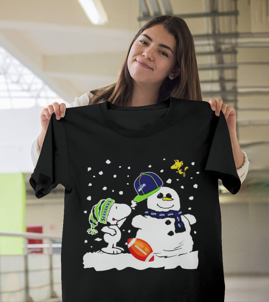 Seattle Seahawks Snoopy Snowman Hat Winter Football Scene T-Shirt