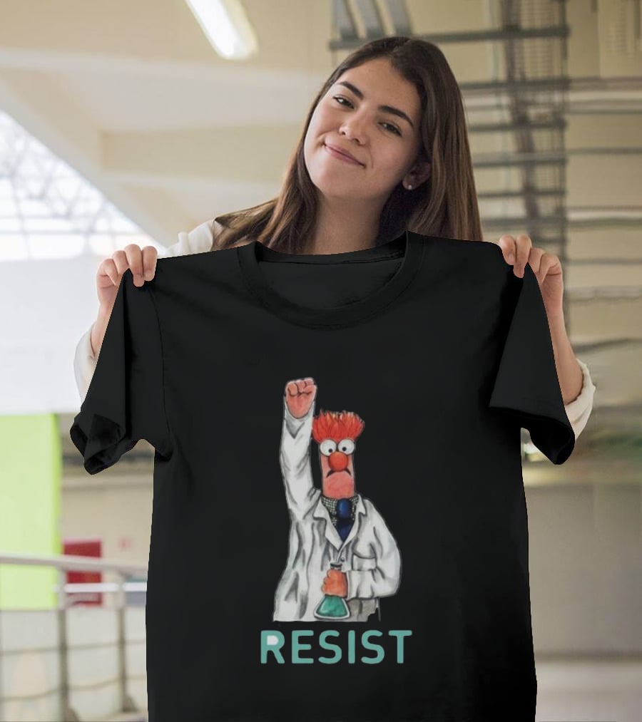 Beaker Fist Raised Resist Muppet Lab Coat Protest T-Shirt