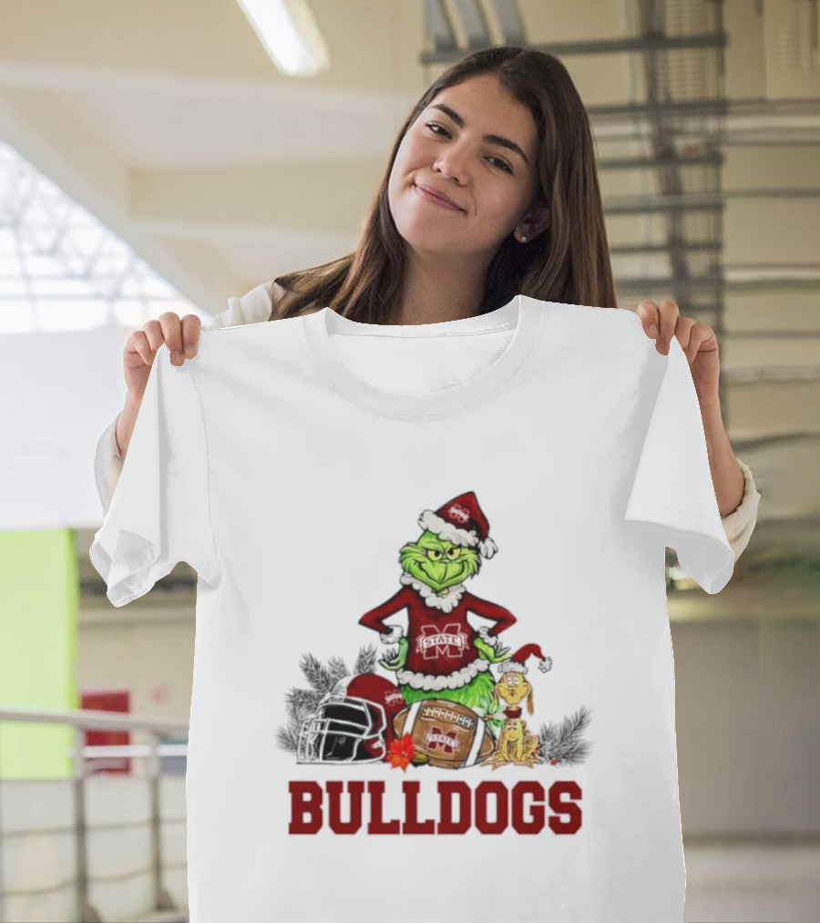 Bulldogs Grinch Max Dog Christmas Football Santa Hat T-Shirt