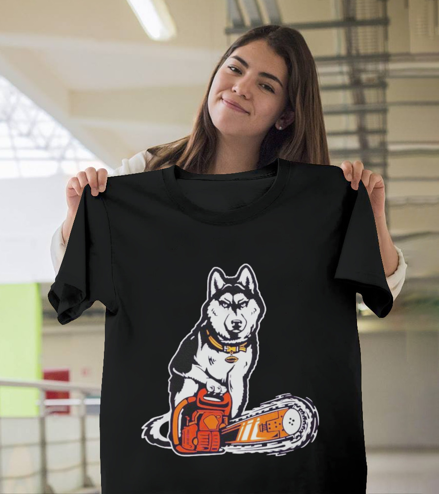 Washington Huskies Beaver Buster Chainsaw Dog T-Shirt