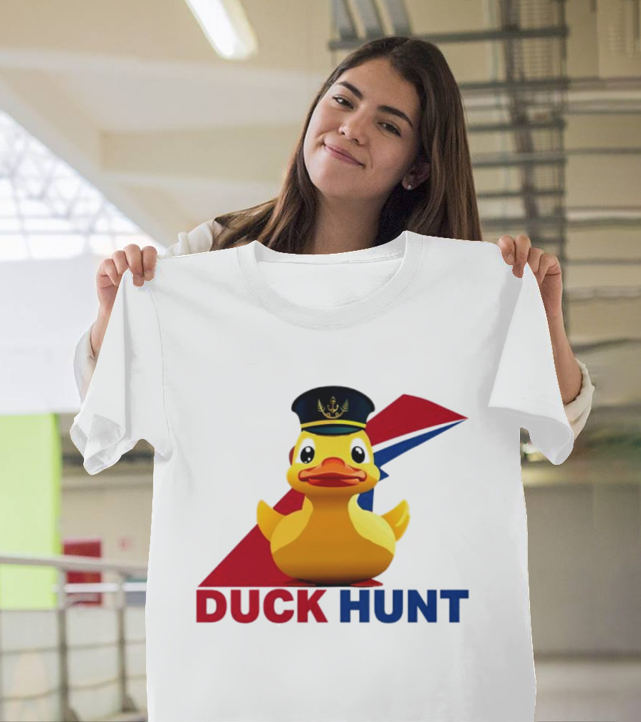 Cruising Duck Hunt Captain Rubber Duck Navy T-Shirt
