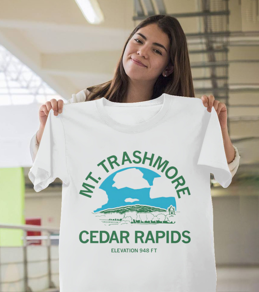MT Trashmore Cedar Rapids Elevation 948 FT Scenic T-Shirt