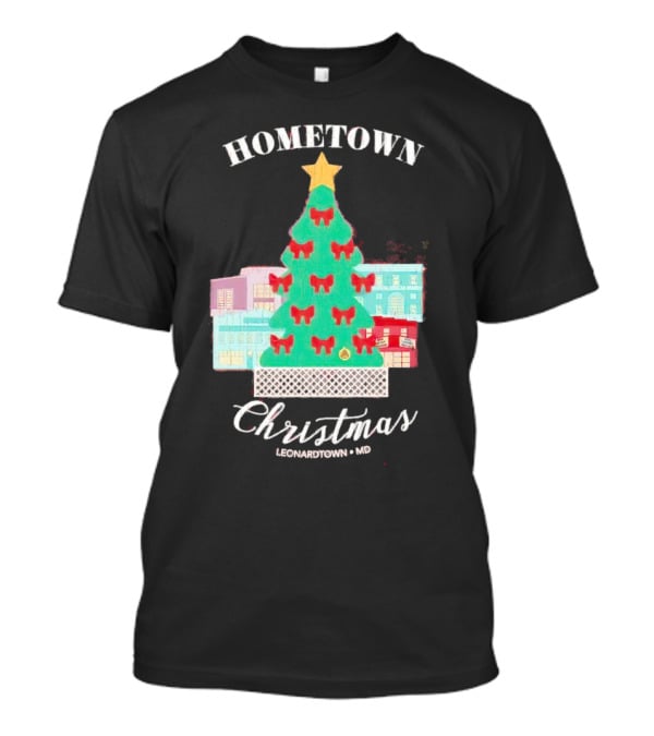 Hometown Christmas Leonardtown MD Christmas Tree With Red Bows And Star T-Shirt
