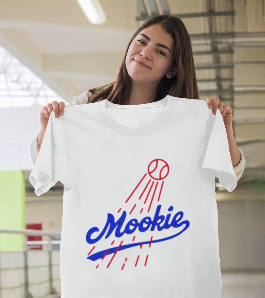 Mookie Signature Red Baseball Design Los Angeles Dodgers T-Shirt