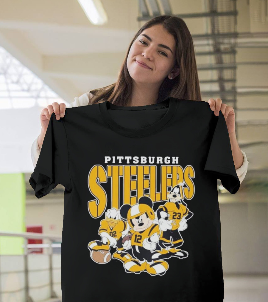 Pittsburgh Steelers Mickey Mouse Donald Duck Goofy Football Team T-Shirt