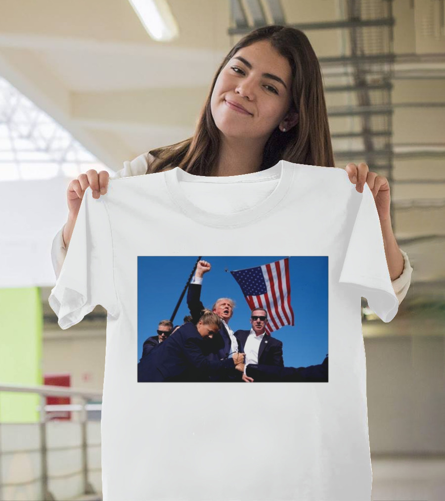 If You Come At The King You Best Not Miss Trump Flag Fight Scene T-Shirt