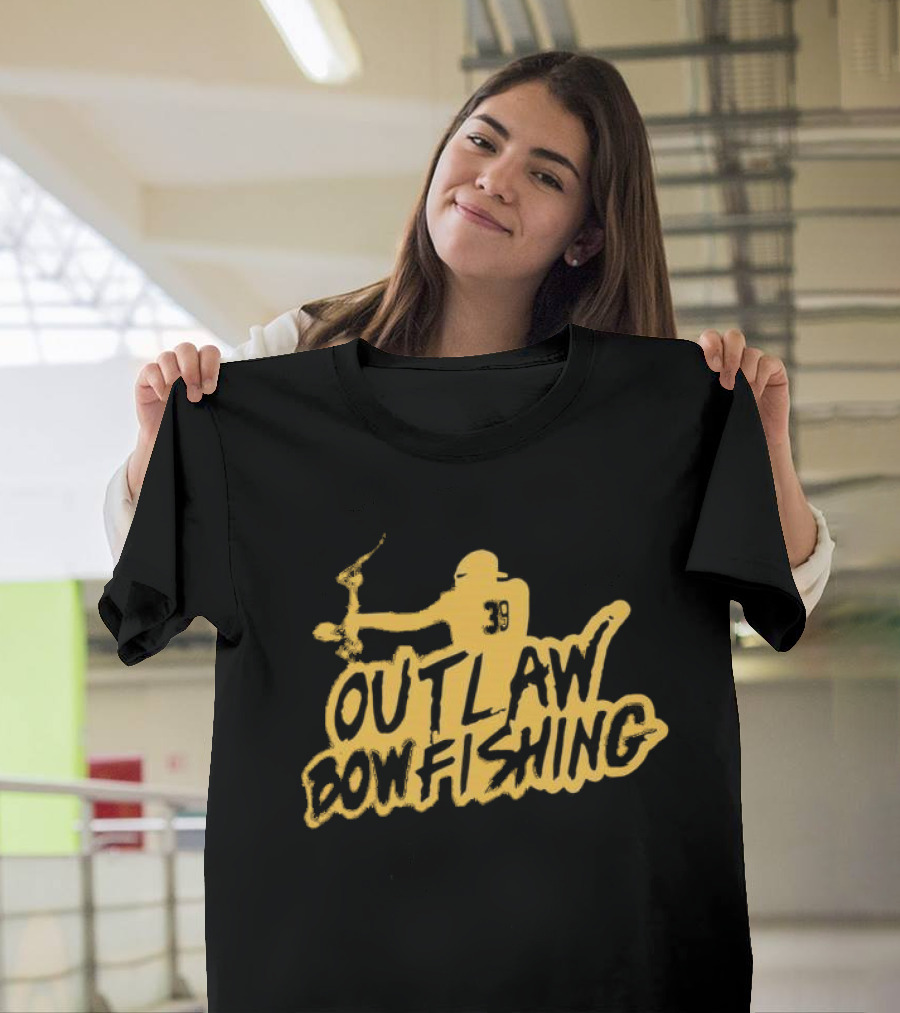 Outlaw Bowfishing 39 Archery T-Shirt