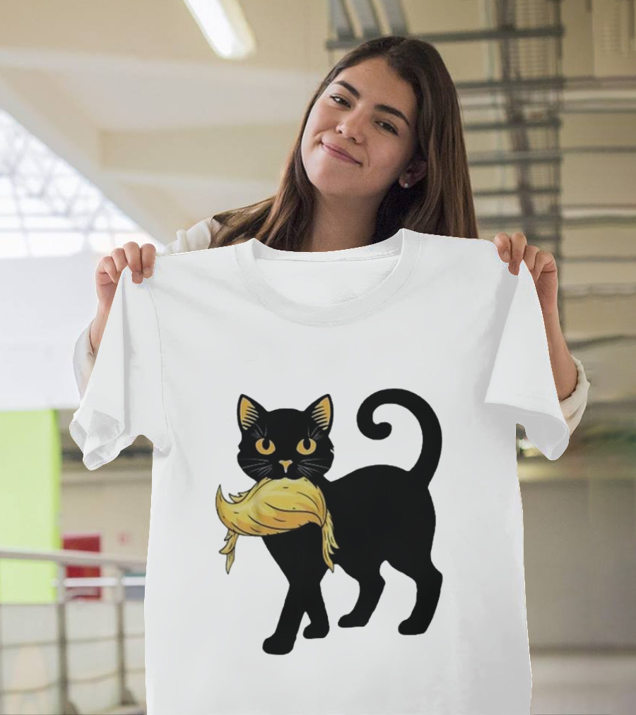 Cat Ladies Support Kamala Harris 2024 with Unique Cat T-Shirt