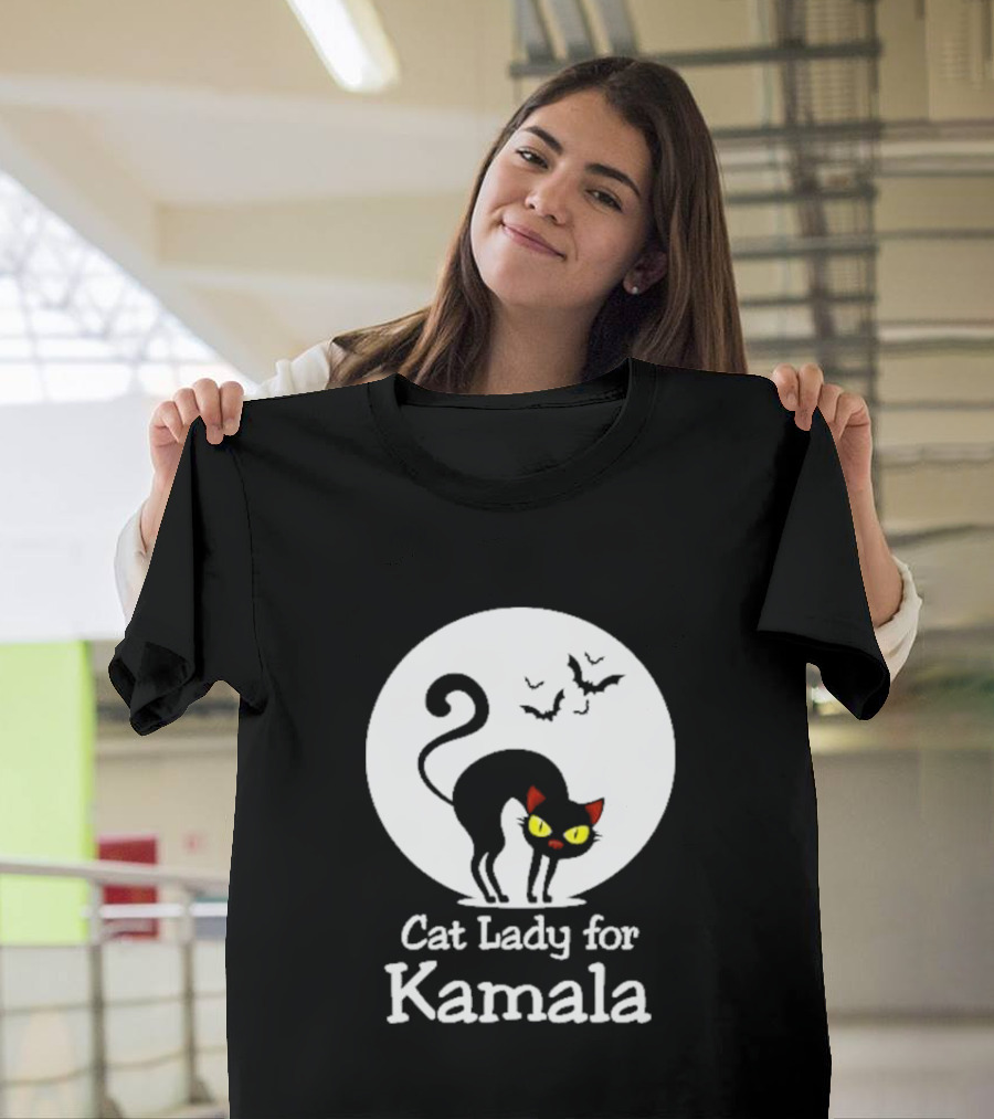 Cat Lady for Kamala Harris Happy Halloween Black Cat Vote T-Shirt
