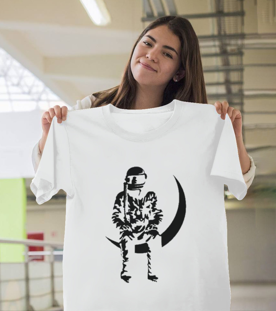 To The Stars Moon Man Astronaut Sitting On Crescent Ocean Blue T-Shirt