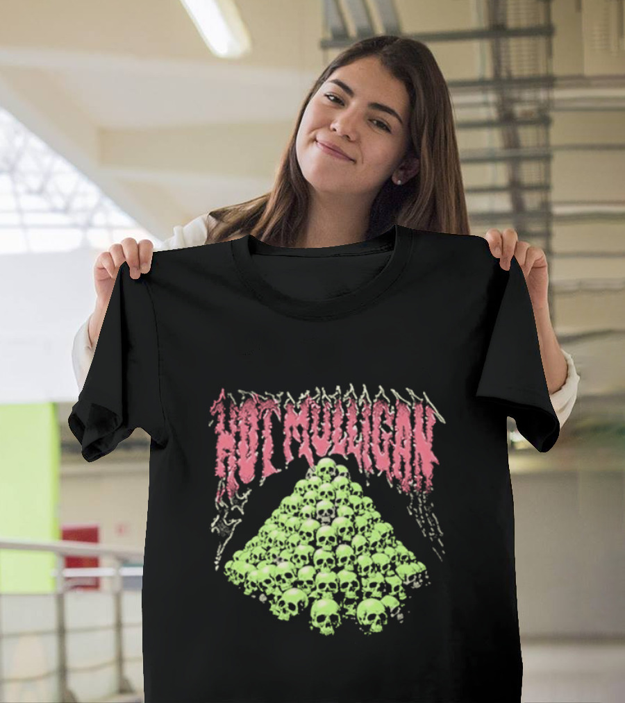 HOT MULLIGAN SKULL PYRAMID T-Shirt