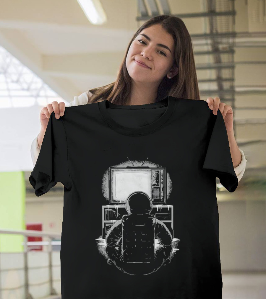 Lost Transmission Intotheam Astronaut Watching Vintage Television T-Shirt